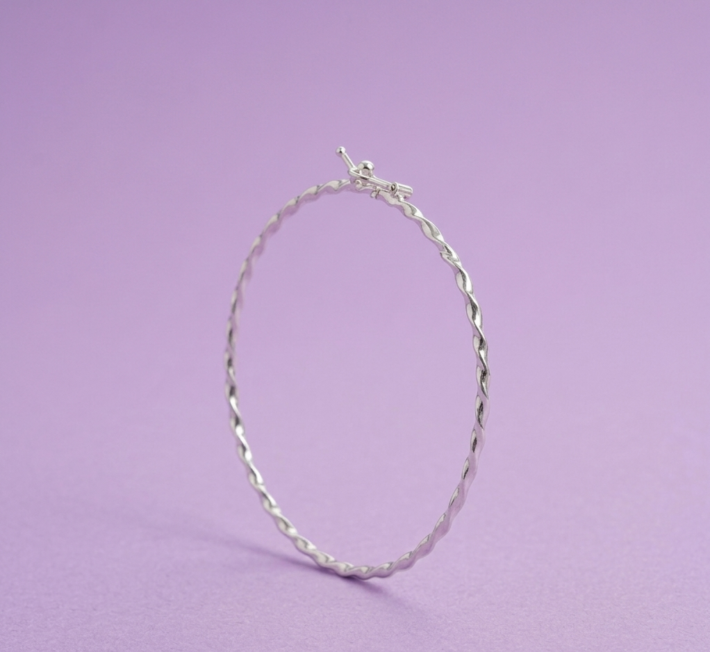Bracelete Oval Fio Torcido